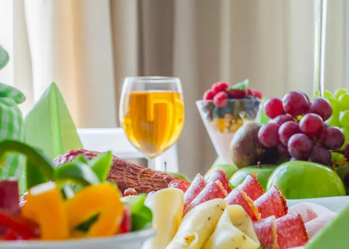 Riviera Aparthotel 3*